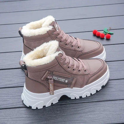 ELEGANA™ | Warm Haven Plüsch-Stiefel